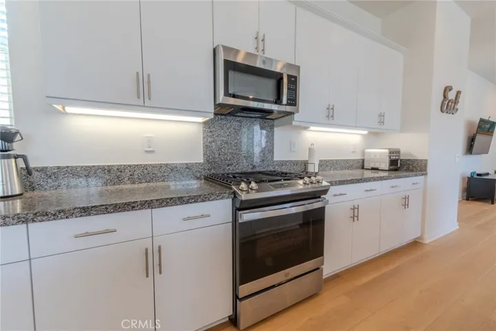 27504 Illumination Court, Valencia, California 91381