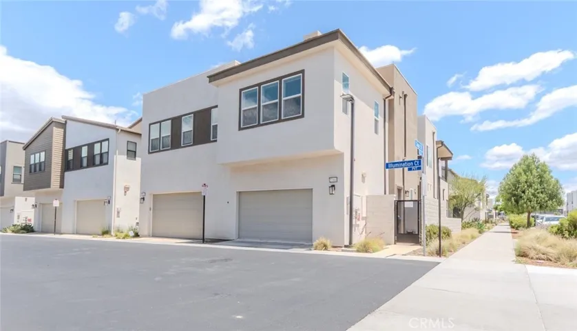 27504 Illumination Court, Valencia, California 91381