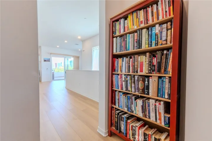27504 Illumination Court, Valencia, California 91381