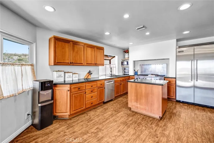 134 Avenida Presidio, San Clemente, California 92672