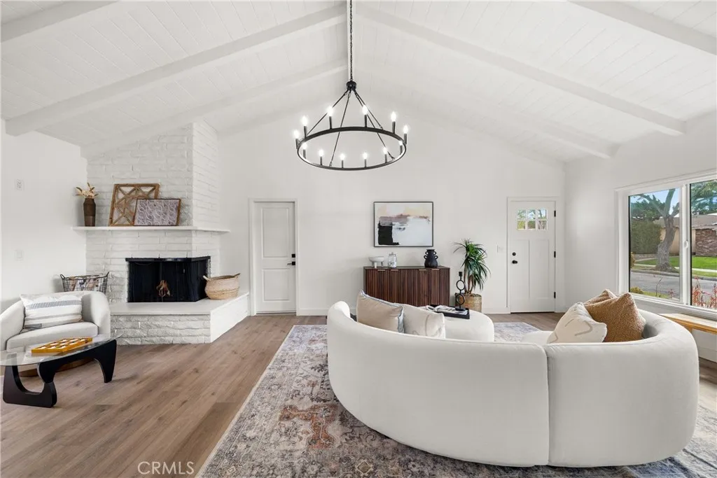 Gorgeous Family Room
