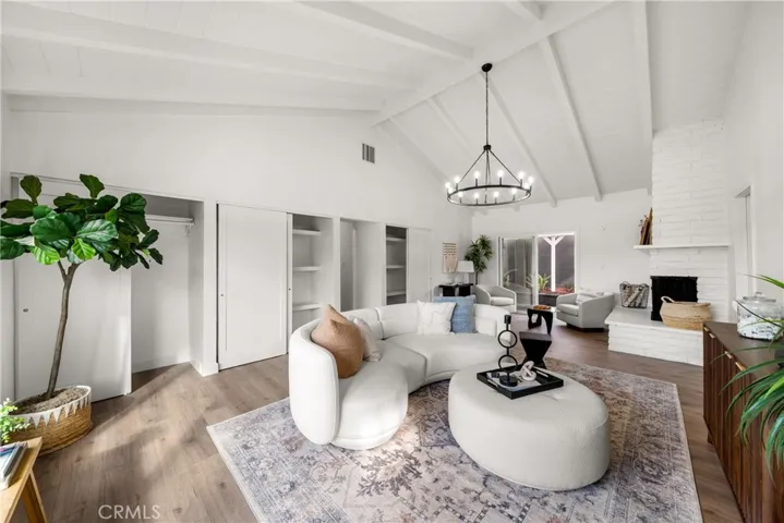 Entertaining Family Room