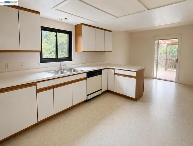 859 Mills Ave, San Bruno, California 94066