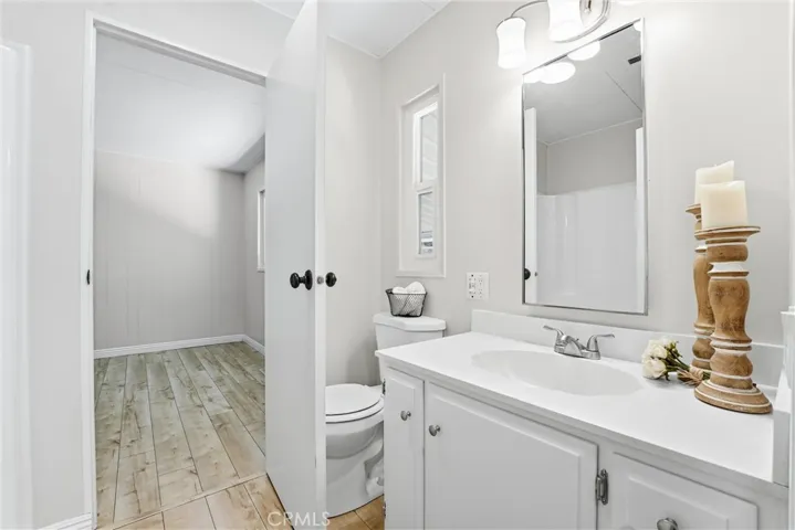 secondary bathroom