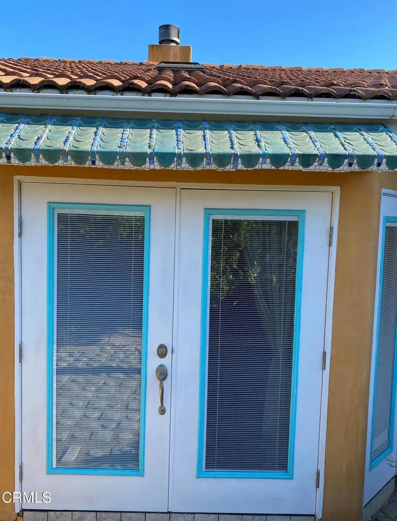 812 Front Awning French Doors Closed FB