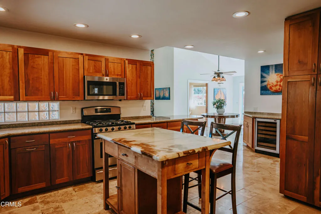 307 Kitchen Entertainers Opens to Great