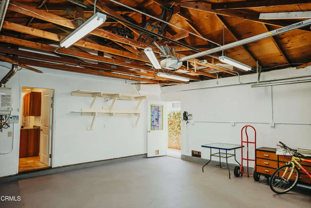 902 Two Car Garage 63