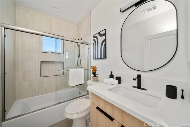 7692 9th Street 104, Buena Park, California 90621