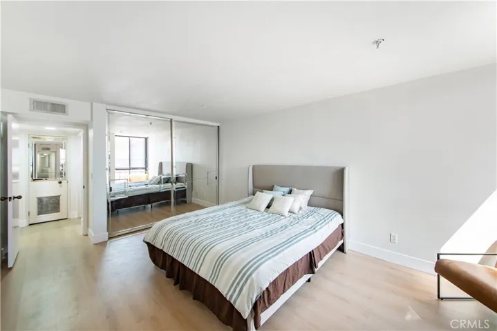 222 S Central 428, Los Angeles, California 90012