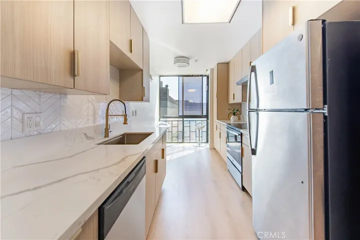 222 S Central 428, Los Angeles, California 90012