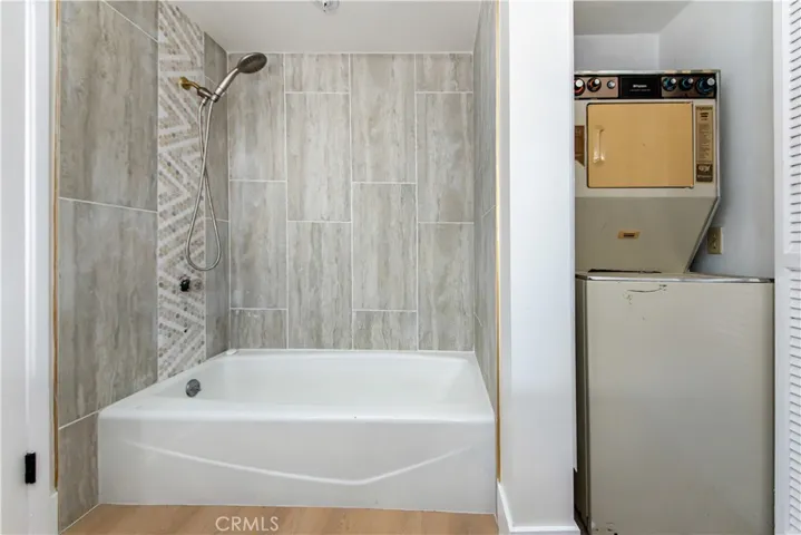 222 S Central 428, Los Angeles, California 90012