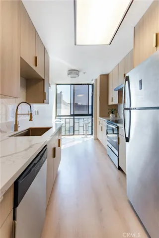 222 S Central 428, Los Angeles, California 90012
