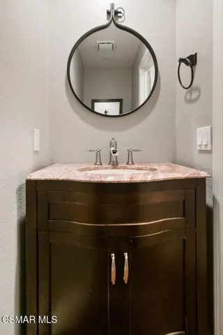 110 Via Katrina Powder Room