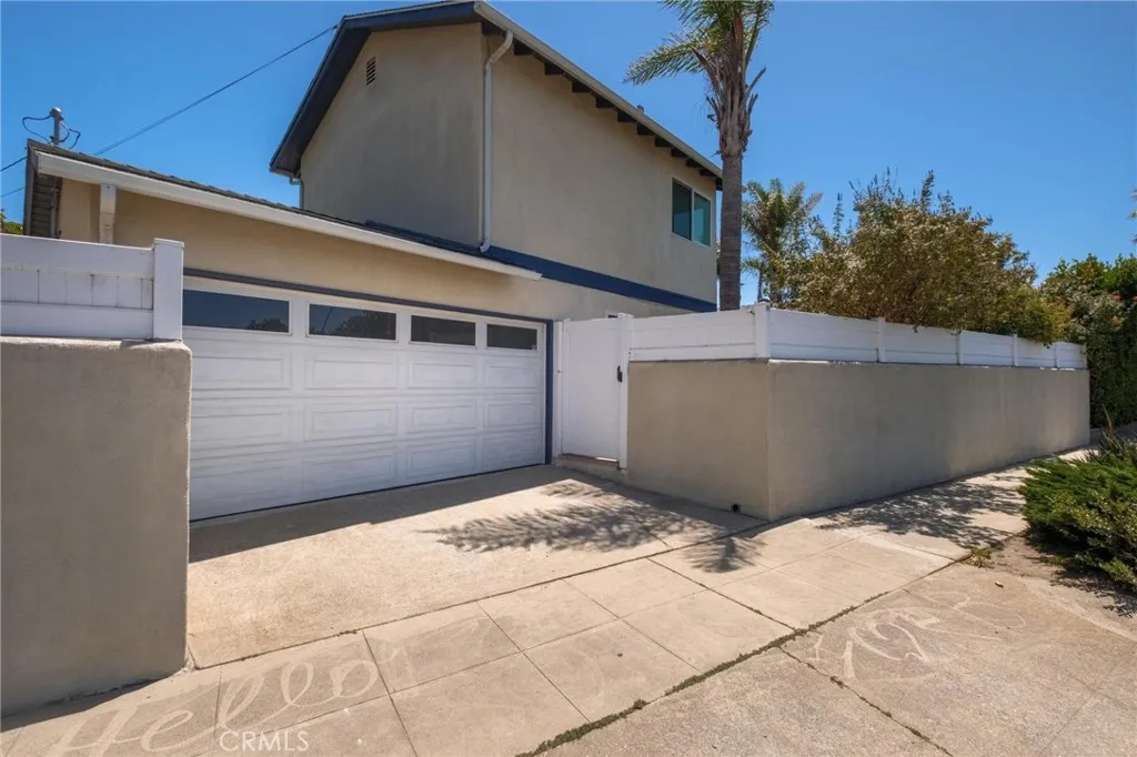 2 Car Garage