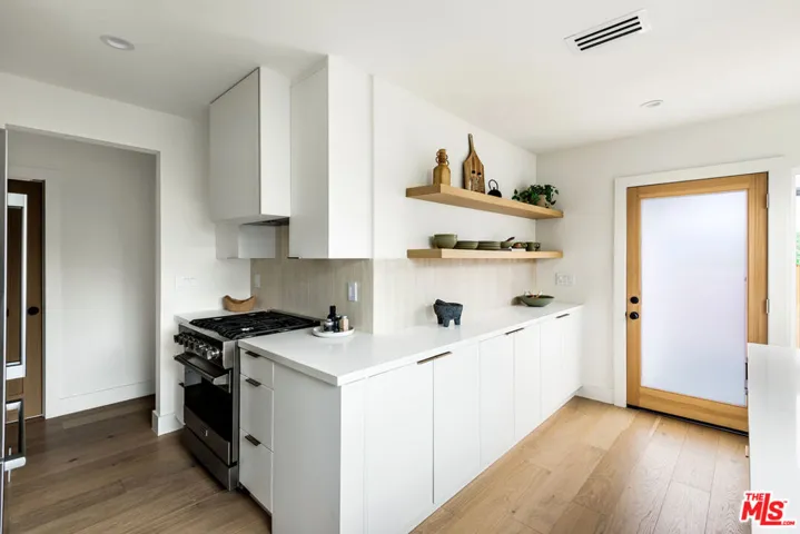 11840 Juniette Street, Culver City, California 90230