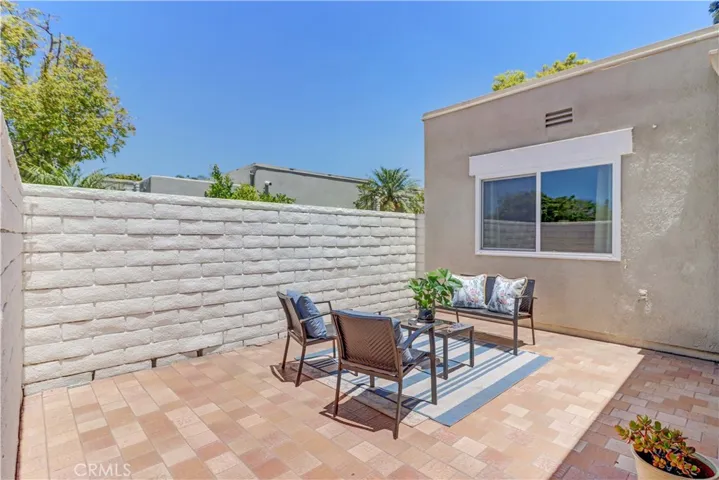 2006 Via Mariposa B, Laguna Woods, California 92637