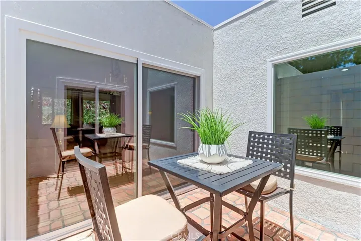 2006 Via Mariposa B, Laguna Woods, California 92637