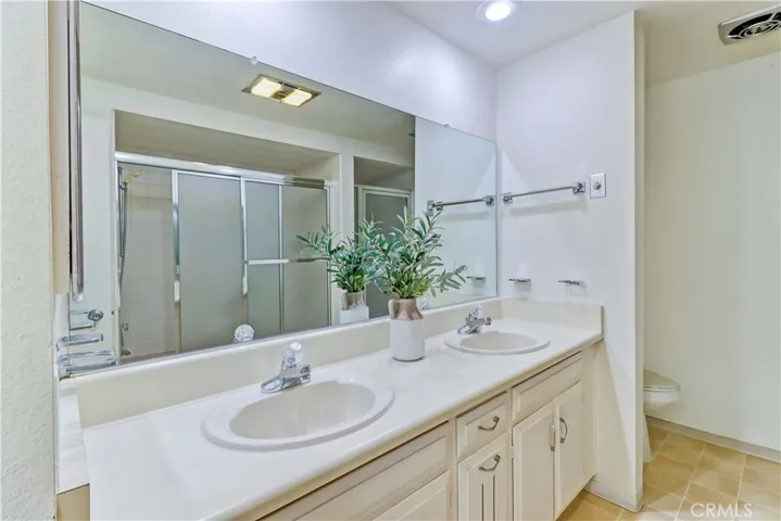 2006 Via Mariposa B, Laguna Woods, California 92637