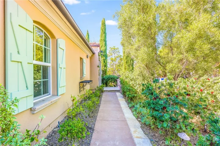 38 Woodcrest, Irvine, California 92603