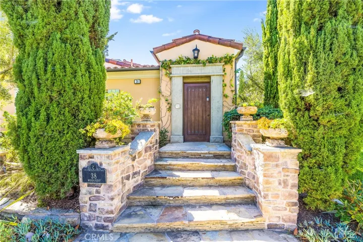 38 Woodcrest, Irvine, California 92603