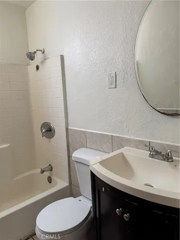 3533 116th, Inglewood, California 90303