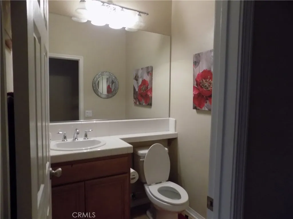 Downstairs guest bathroom