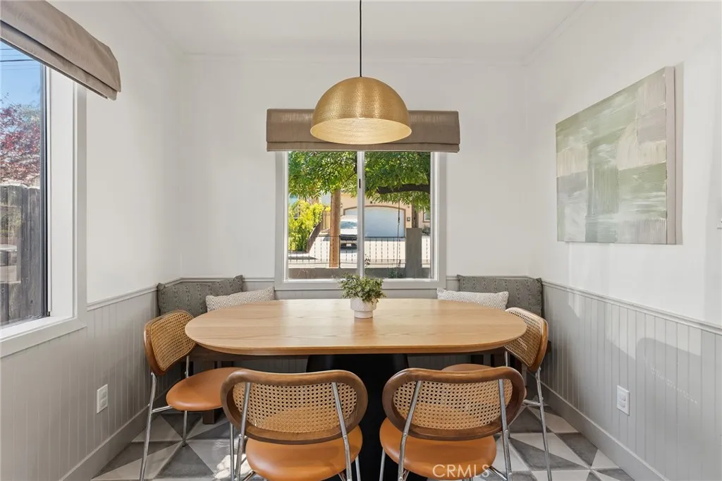 Banquette​​‌​​​​‌​​‌‌​​‌​​​‌‌​​​‌​​‌‌​​‌‌​​‌‌​​​​ Seating