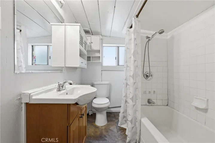 Backhouse Bathroom