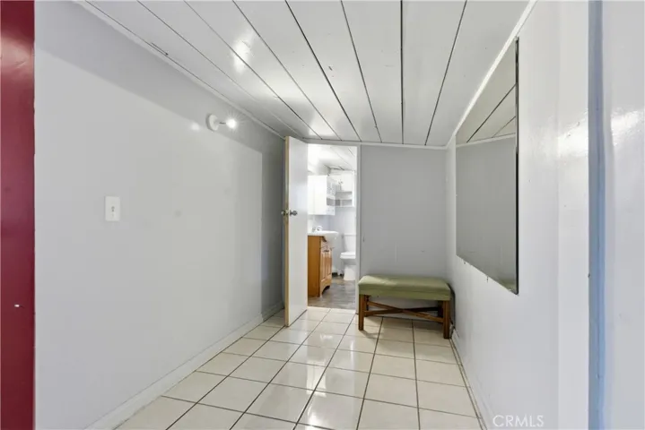 Backhouse sitting area
