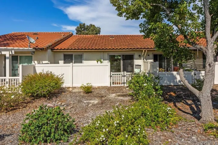1809 Pleasantdale Drive, Encinitas, California 92024