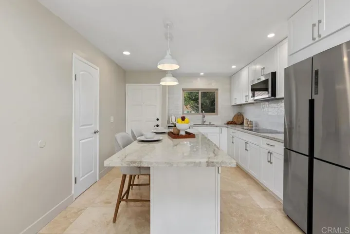 1809 Pleasantdale Drive, Encinitas, California 92024