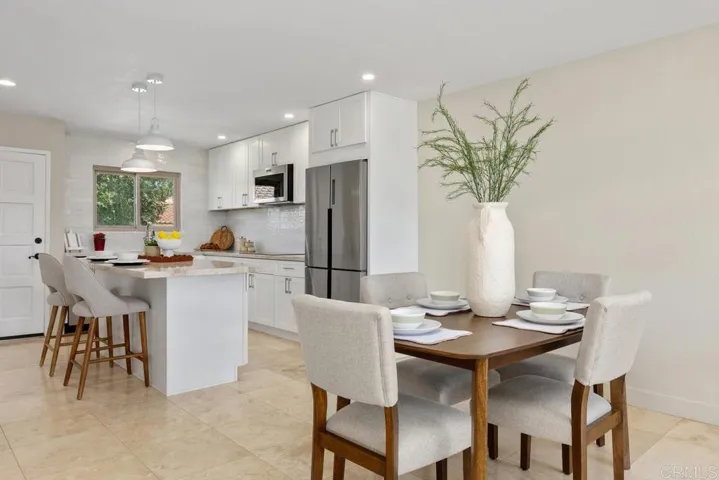 1809 Pleasantdale Drive, Encinitas, California 92024