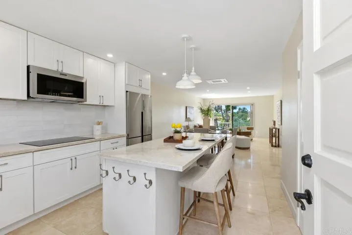 1809 Pleasantdale Drive, Encinitas, California 92024