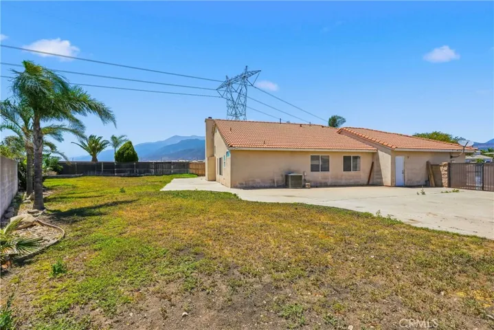 2885 W Calle Vista, Rialto, California 92377