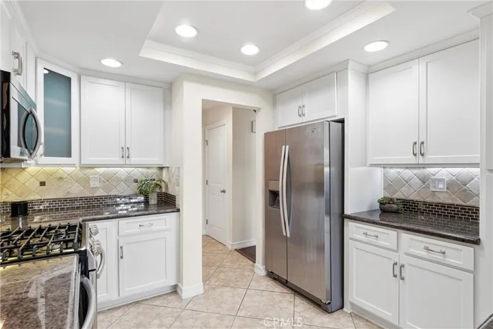 Kitchen/coffee bar