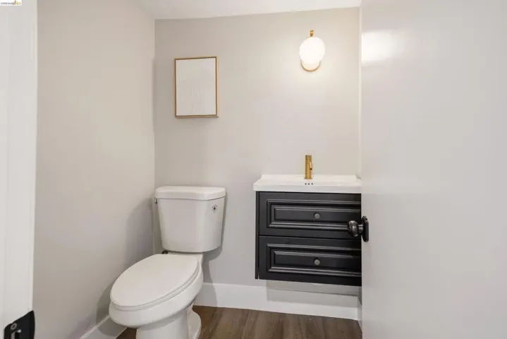 5765 Manila Ave, Oakland, California 94618