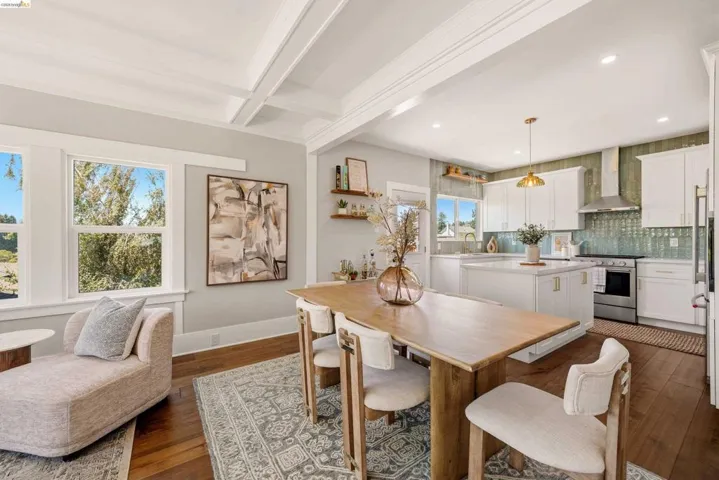 5765 Manila Ave, Oakland, California 94618