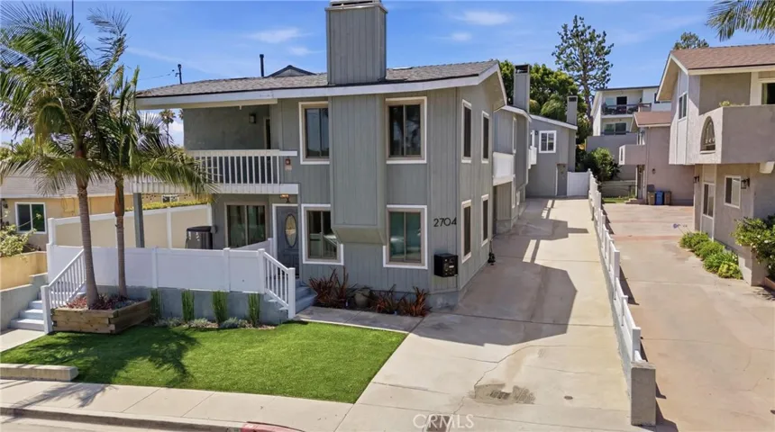 2704 Nelson, Redondo Beach, California 90278
