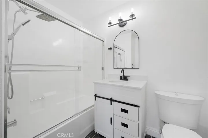 18756 Mandan, Canyon Country, California 91351