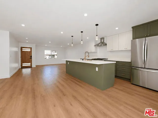 6531 Neddy Avenue, West Hills, California 91307
