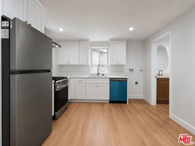 6531 Neddy Avenue, West Hills, California 91307