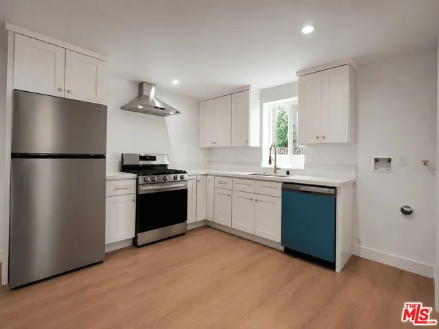 6531 Neddy Avenue, West Hills, California 91307