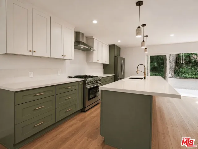 6531 Neddy Avenue, West Hills, California 91307