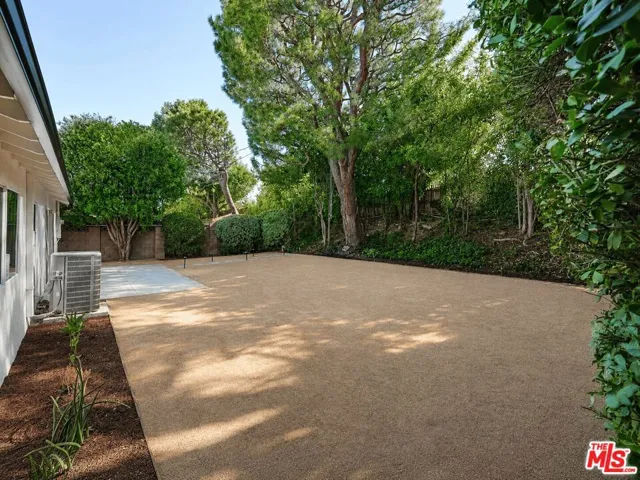 6531 Neddy Avenue, West Hills, California 91307