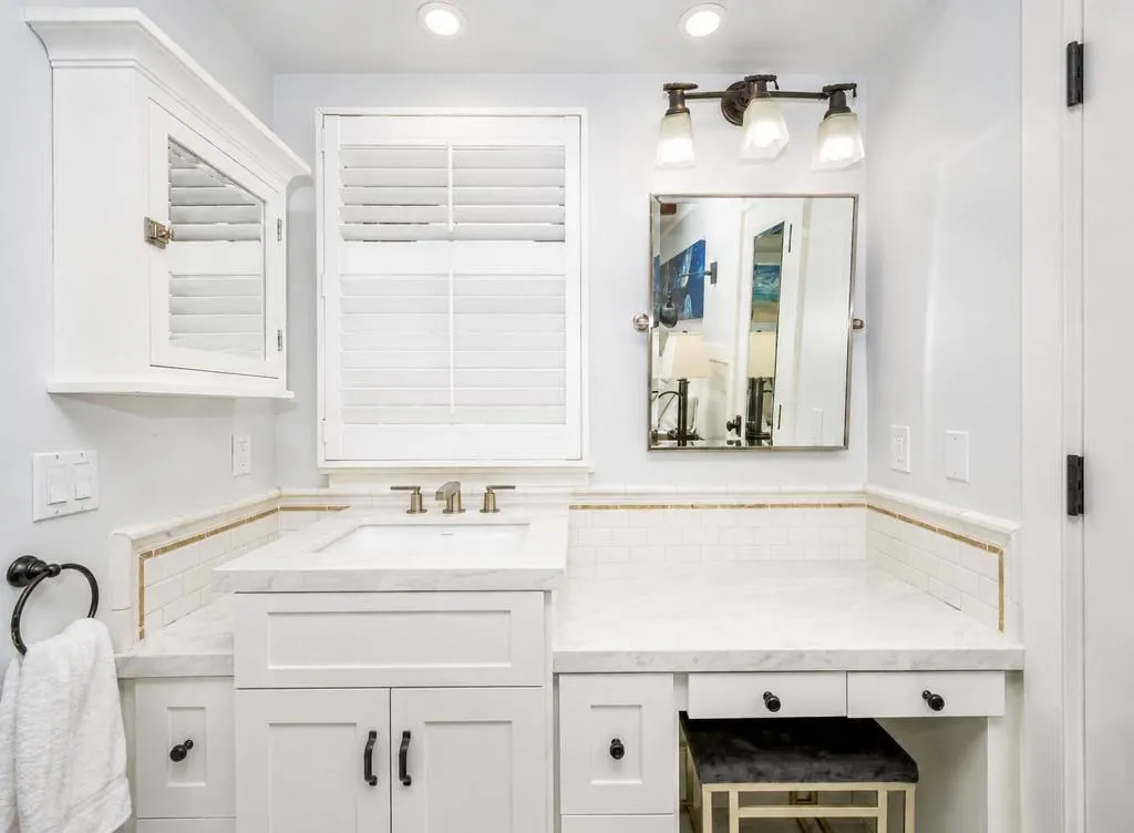 Cottage Vanity