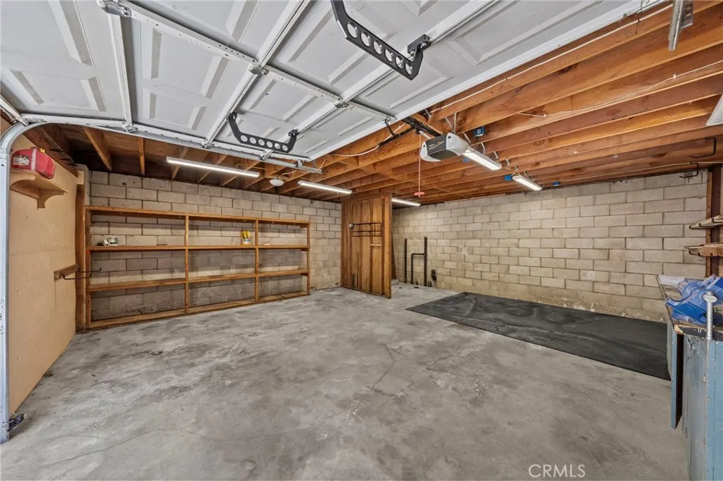 Detached Garage