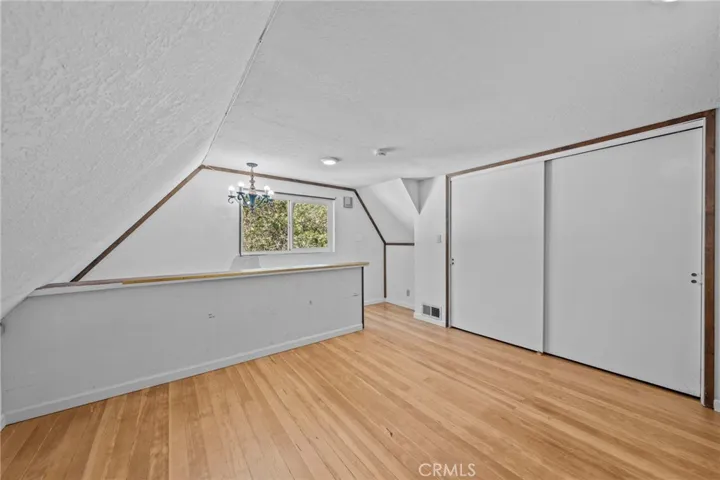 Upstairs Bedroom/Loft has closet