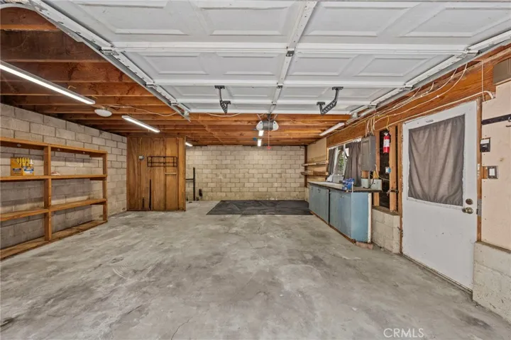 Detached Garage