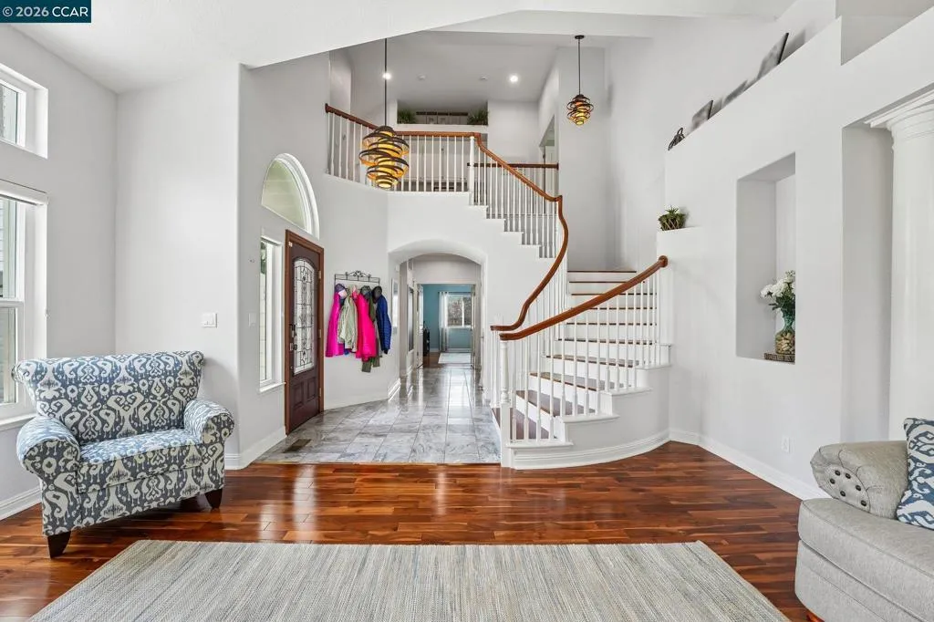 sweeping staircase