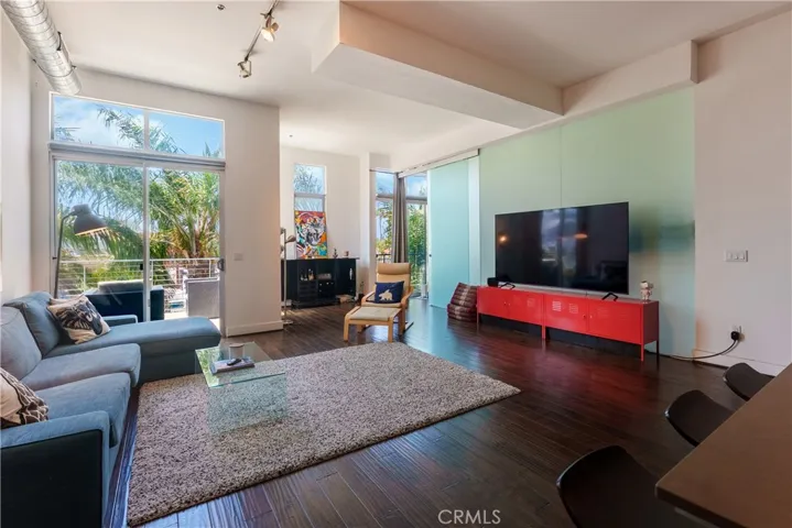 13320 Beach Avenue 301, Marina Del Rey, California 90292